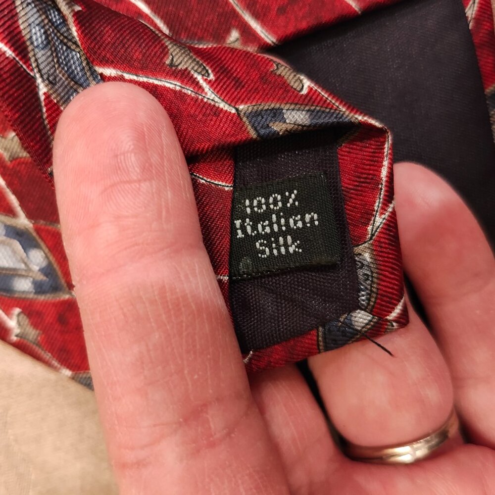 Henry Grethel Vintage 100% Italian Silk Red Tie, Excellent Used Condition! (EUC) - Picture 5 of 5